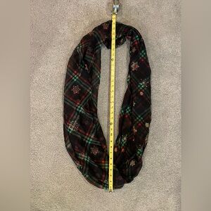 Holiday infinity scarf with a fun pattern